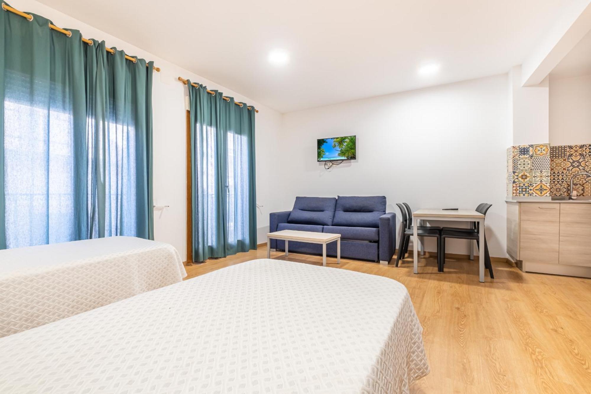 Apartamentos El Castell Benidorm Old-Town Esterno foto