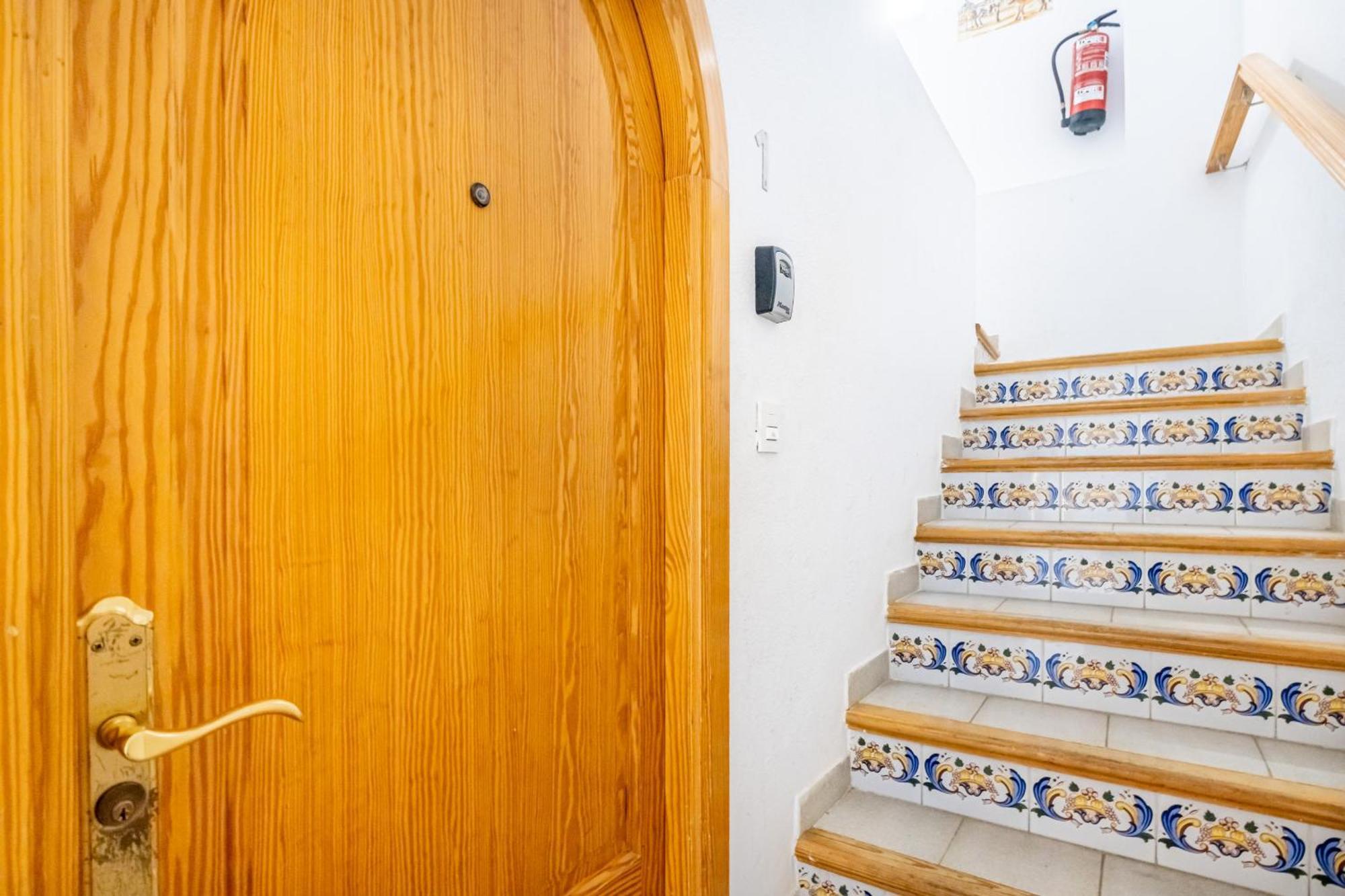 Apartamentos El Castell Benidorm Old-Town Esterno foto